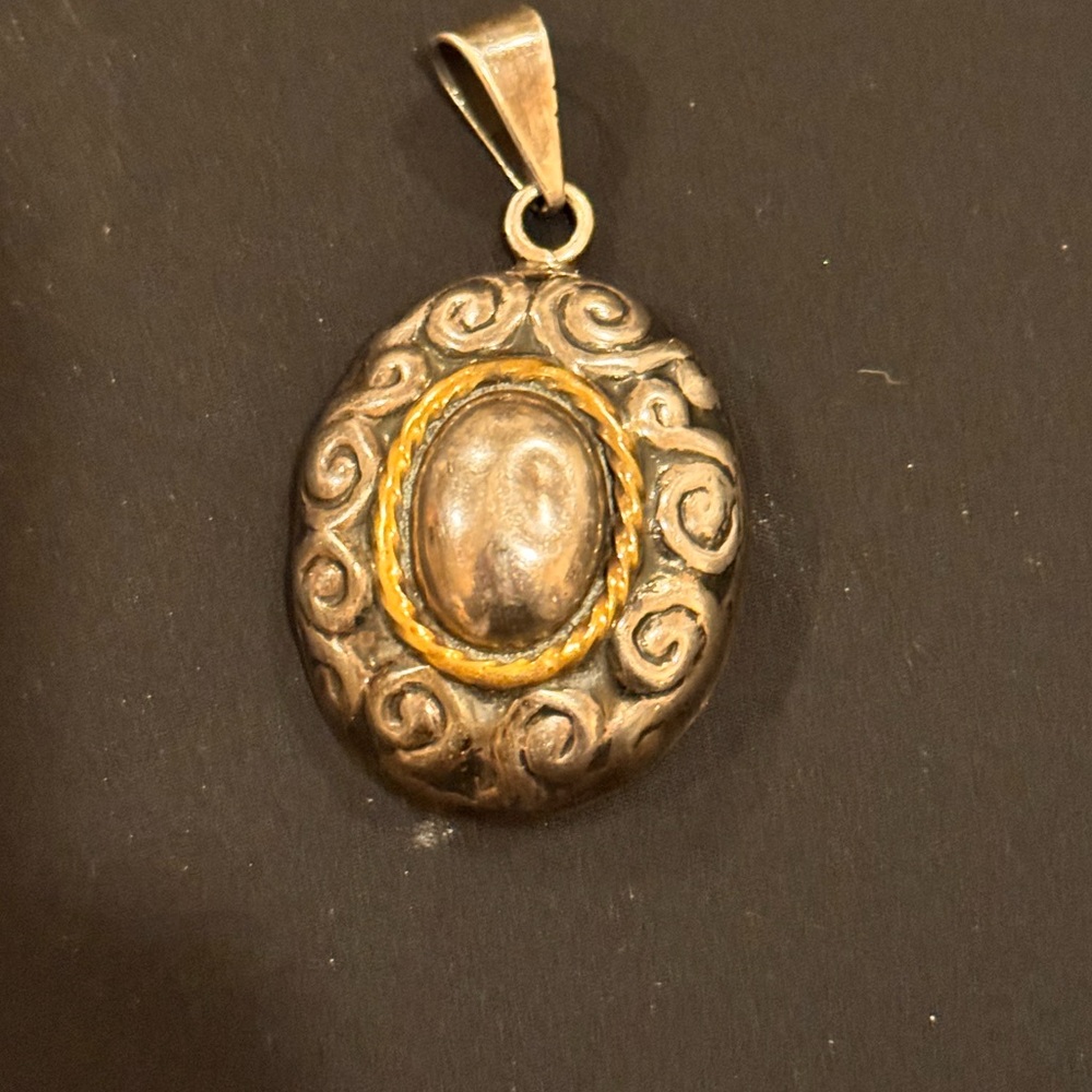 Vintage Mexico 925 Sterling Silver Pendant | Ornate Oval Medallion Charm